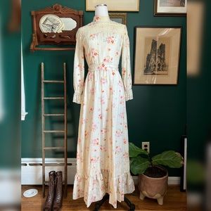 Vintage 1960s Vicky Vaughn Prairie Dress